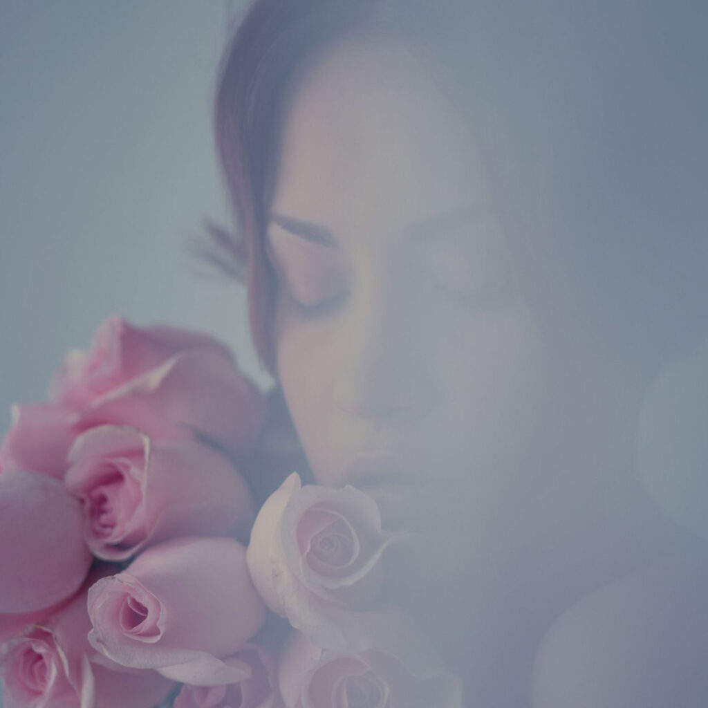 Miłość i namiętność: Odpowiednik zapachu Amor Amor od Cacharel